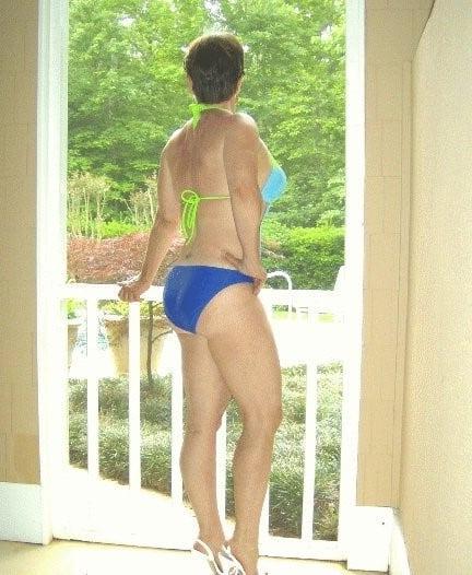 25P Matures on balcony 8