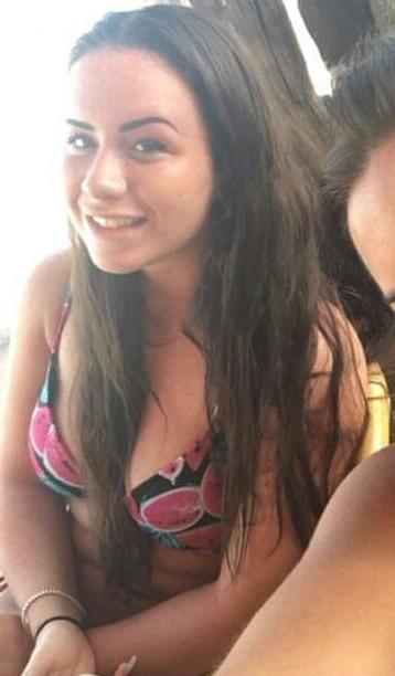 10P Hot Glasgow girl big boobs