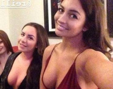 10P Hot Glasgow girl big boobs
