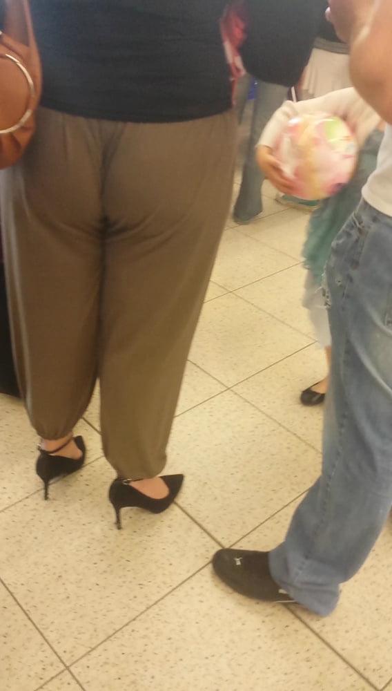 15P hot mom with tight pants string visible high heels vpl