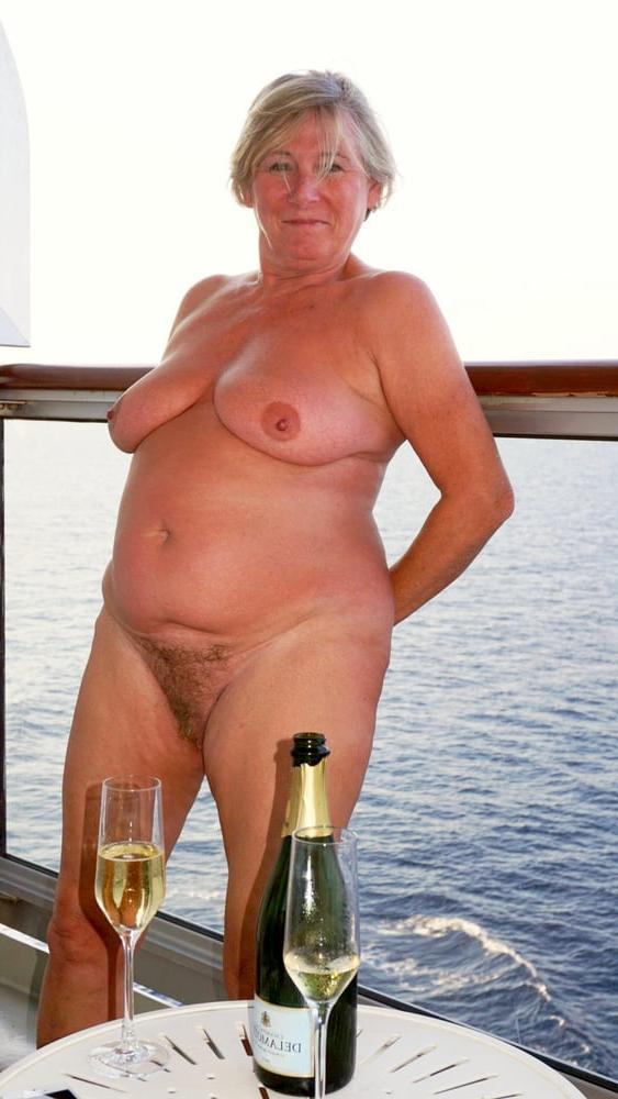 25P Mature Wives 195