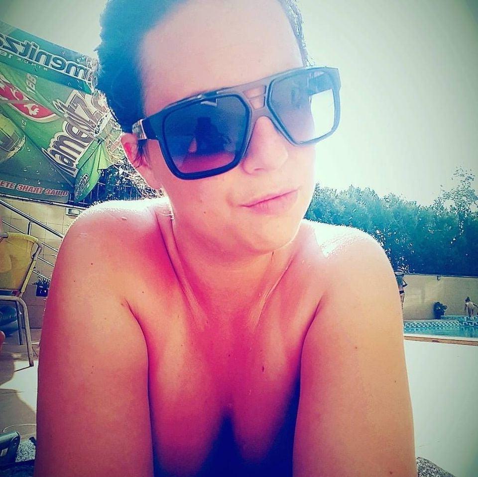 22P Big boobs bitch