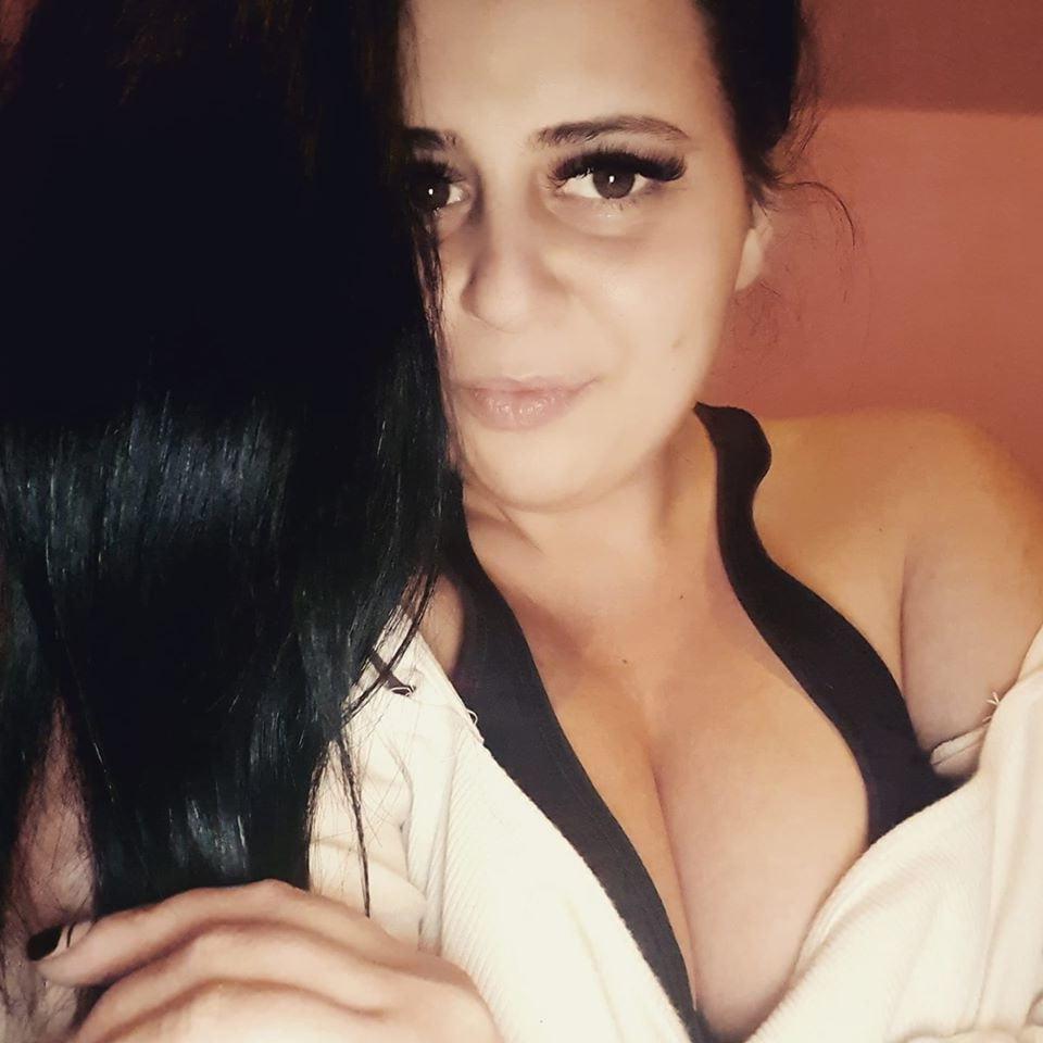 22P Big boobs bitch