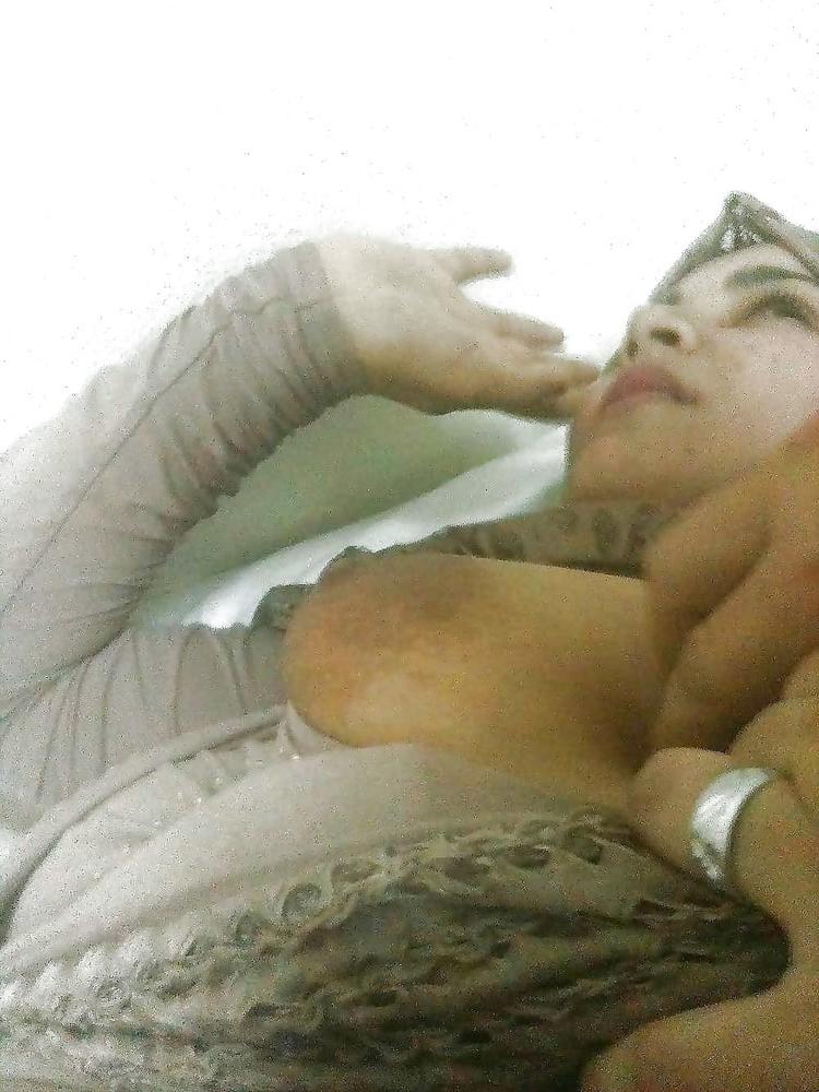 25P Big Boobs (Arab) 1