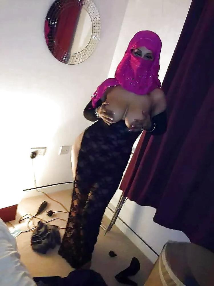 25P Big Boobs (Arab) 1