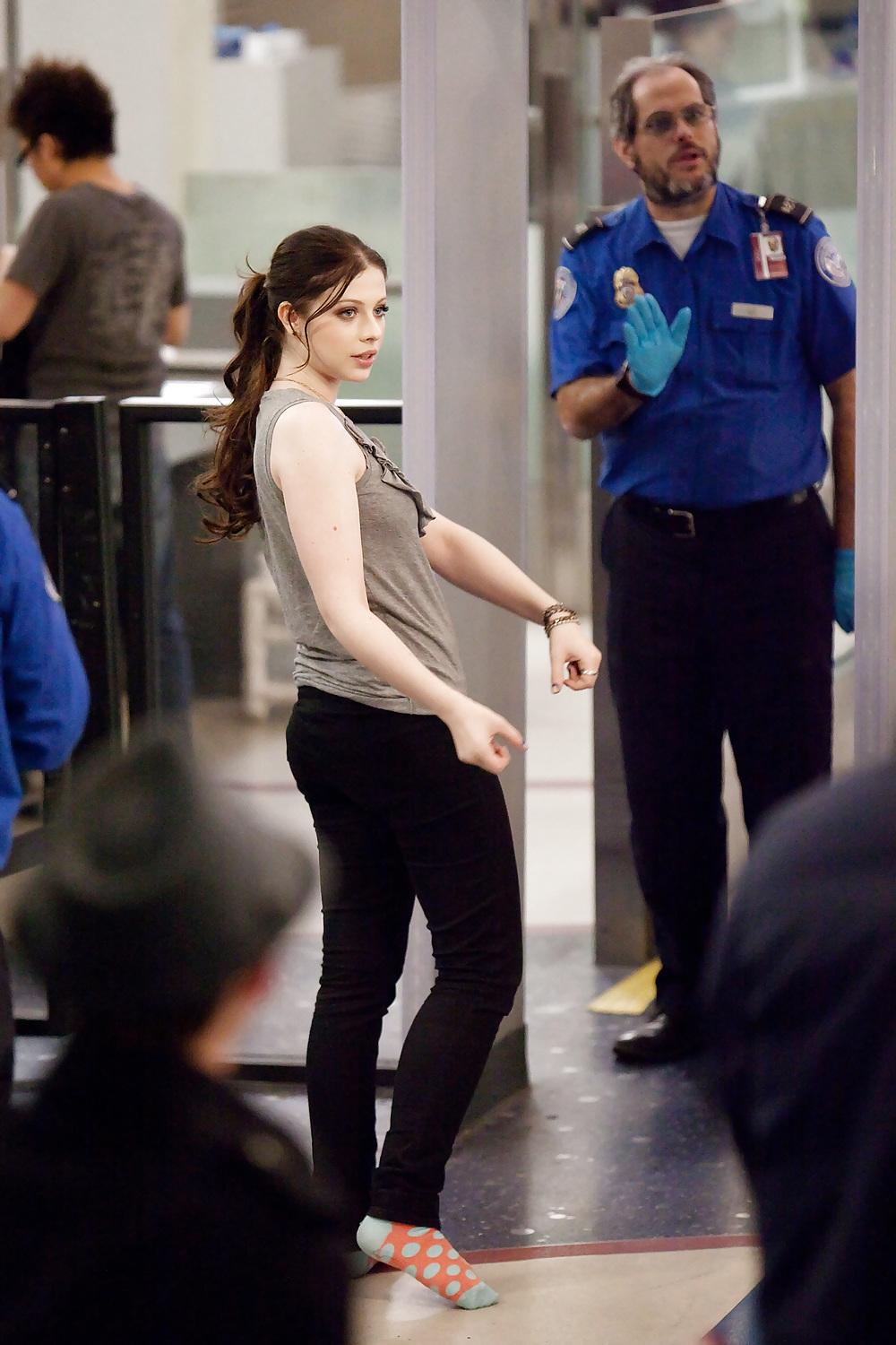 10P Celebrities Wearing Socks In Public