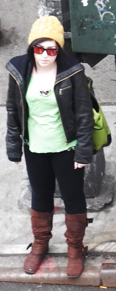4P New York Street Girls