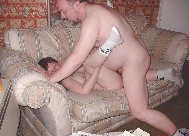 17P Swinger mom
