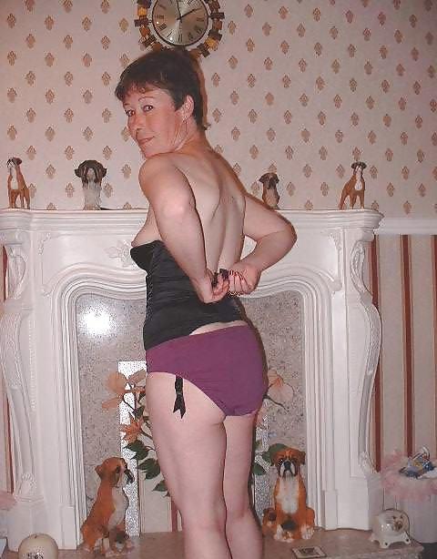 17P Swinger mom