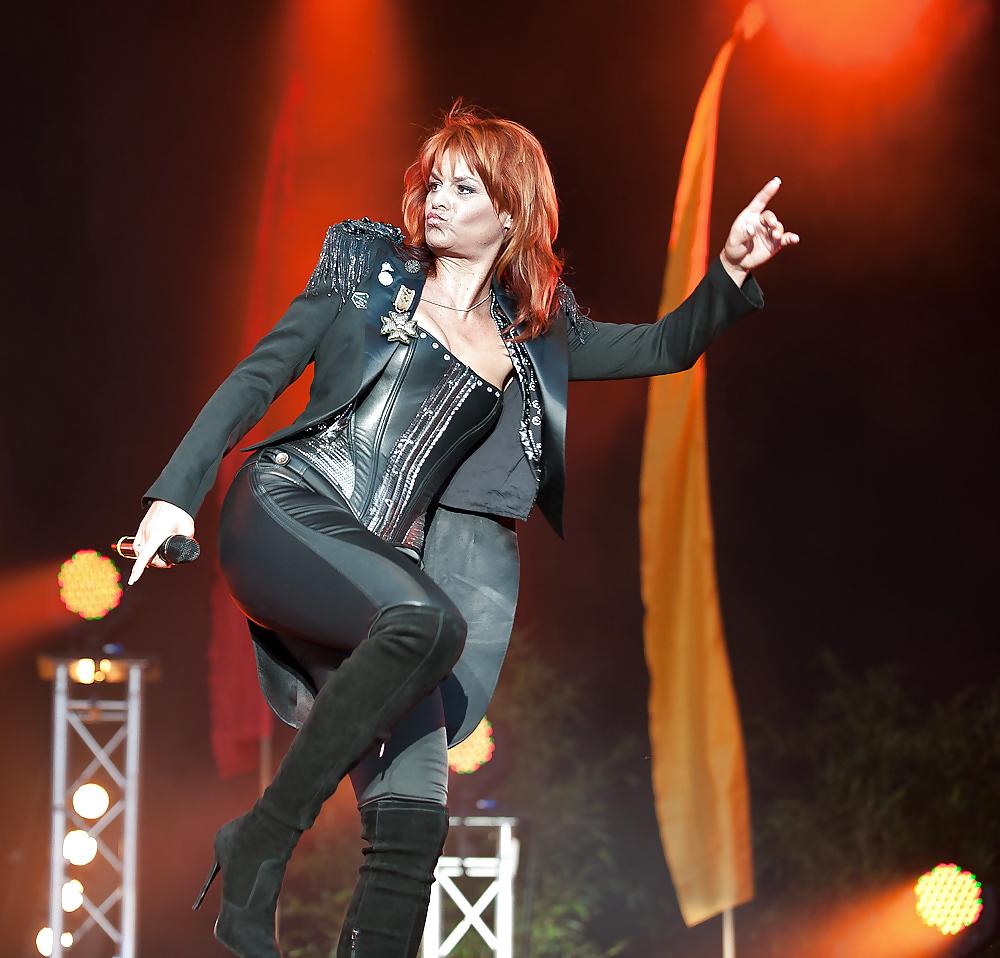 25P Andrea Berg - Mature German Music Star