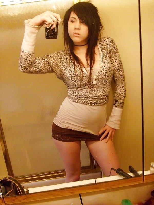 4P Sexy emo