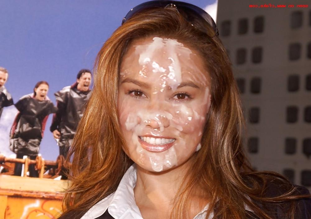 20P Tia Carrere