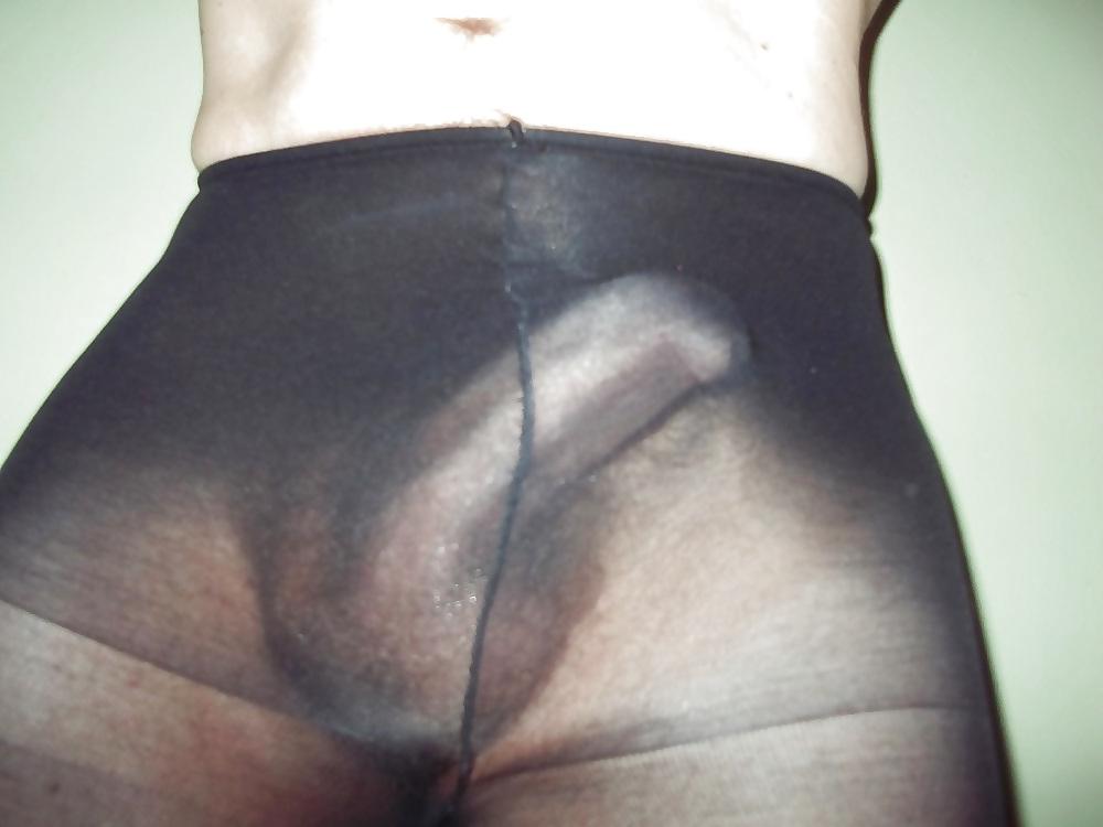 15P Hot young babes