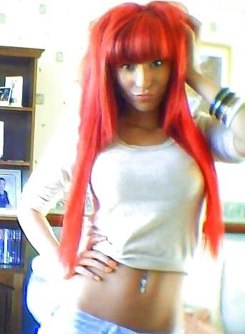 15P Hot young babes