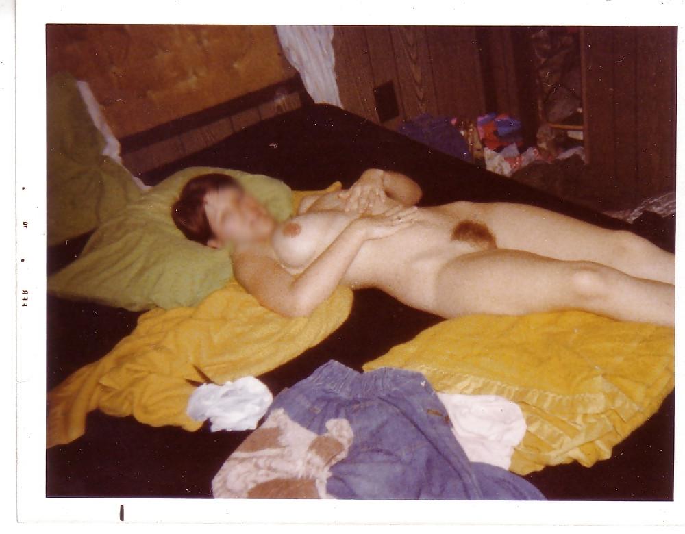25P Hairy 1970's Wife Homemade