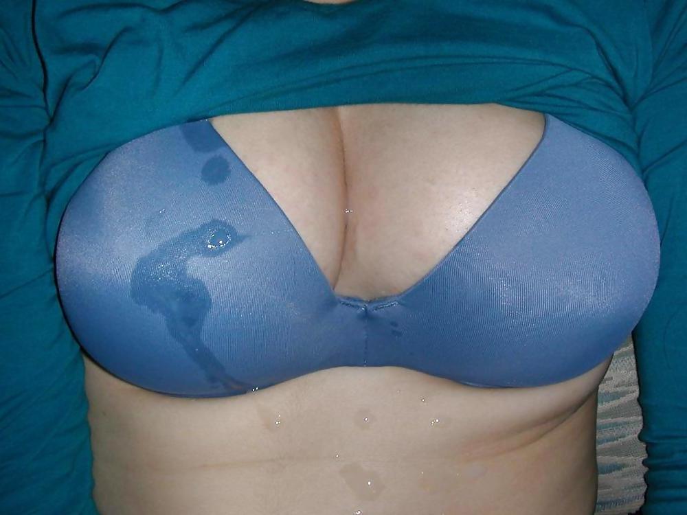 25P Cum on her 2