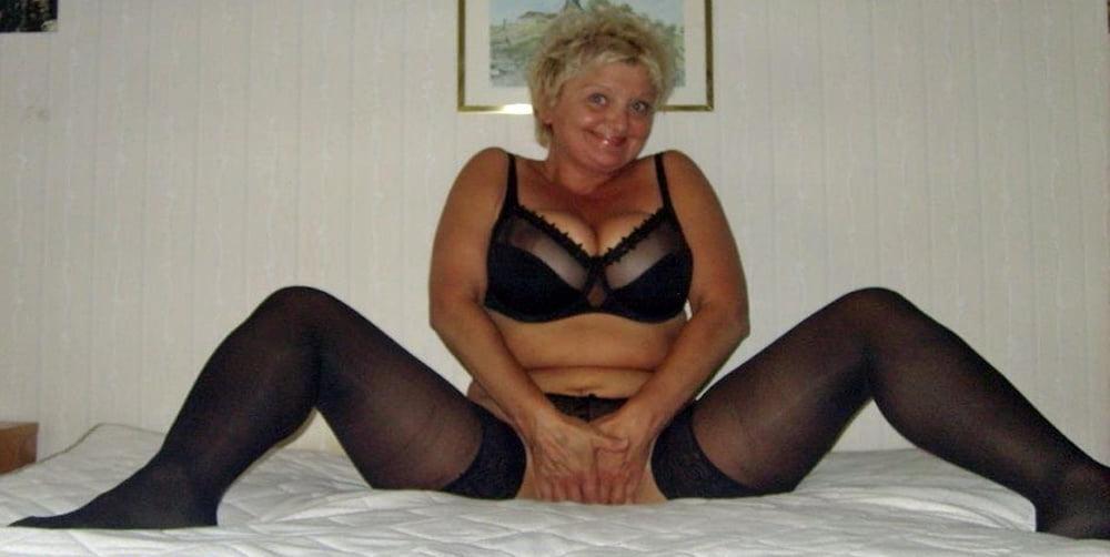 25P Hotwives 7