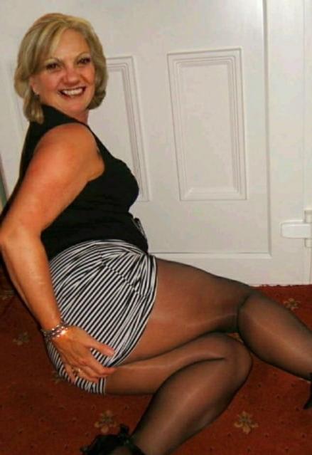 25P Hotwives 7