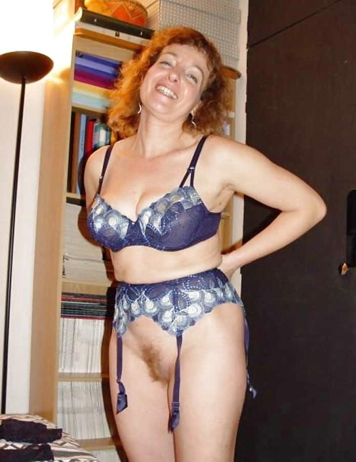 25P Hotwives 7