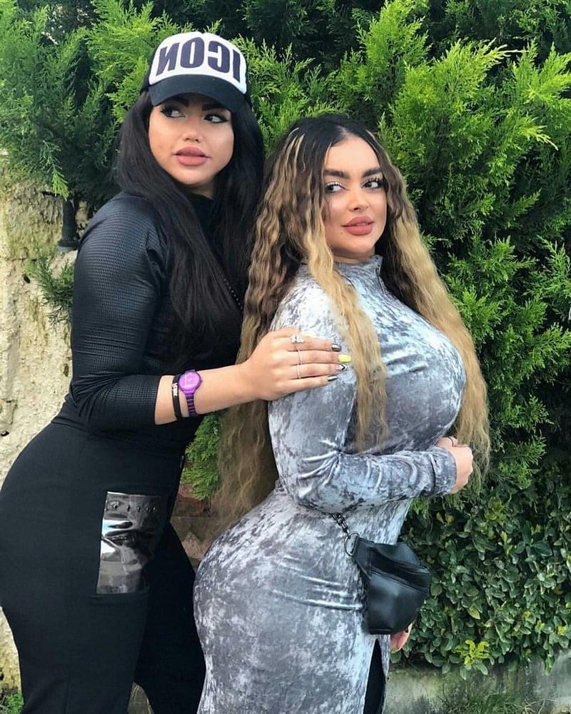 25P Big Boobs (Iran) 4