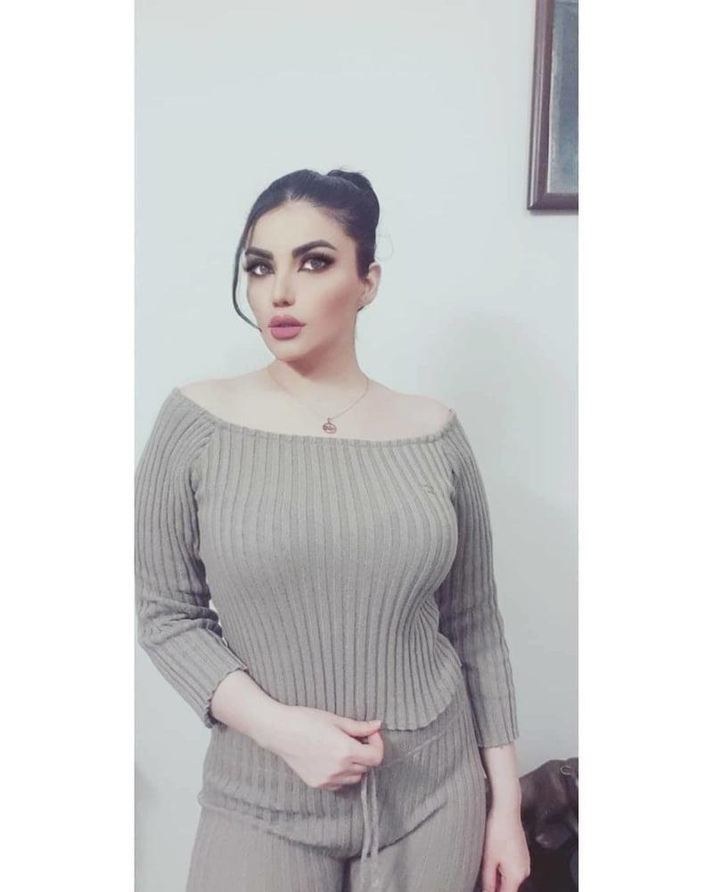 25P Big Boobs (Iran) 4