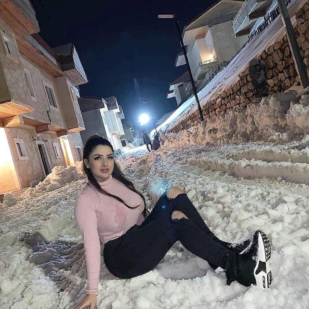 25P Big Boobs (Iran) 4