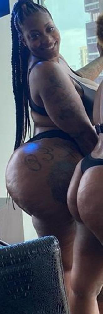 20P Big leg huge booty thick bbw pear no prefernce