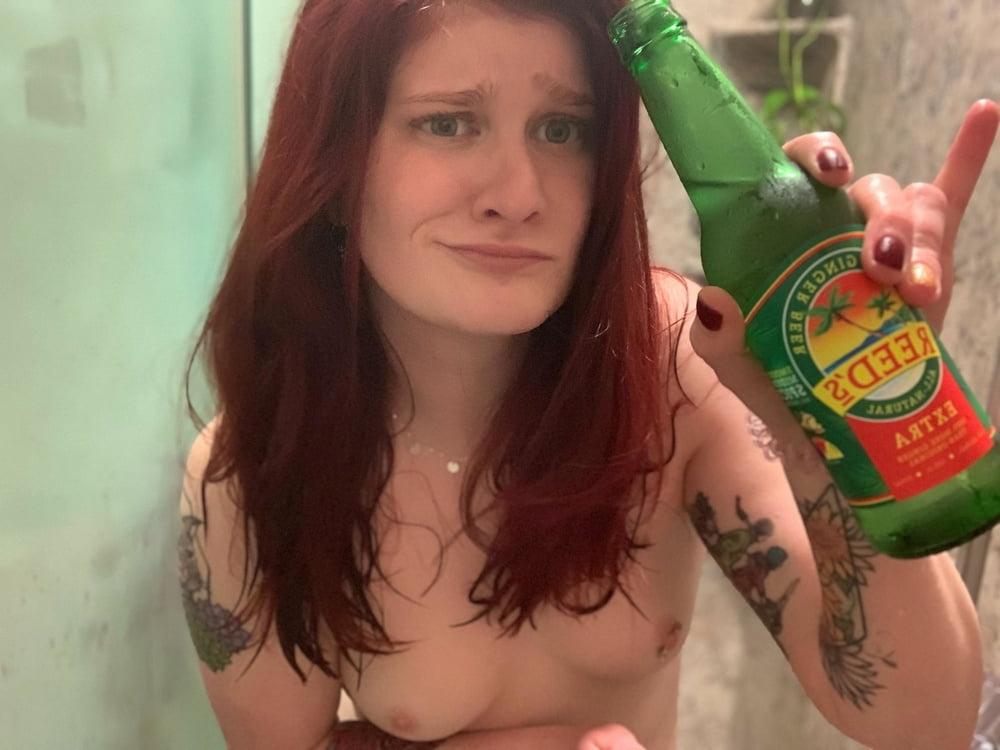 25P Beer Drinking Ginger