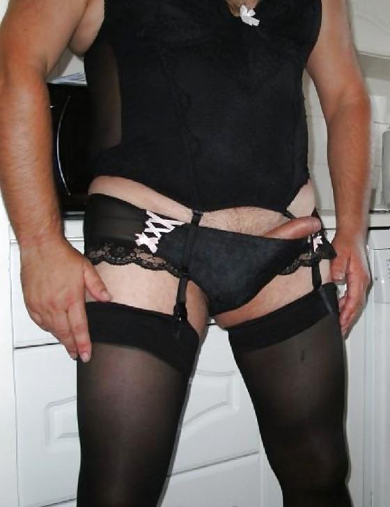 25P Bi, panty and boots play