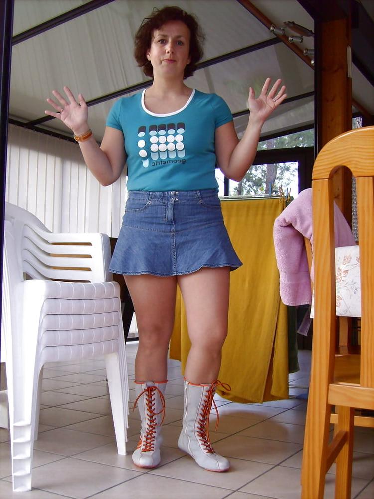 25P Claudine Moreau mom slut