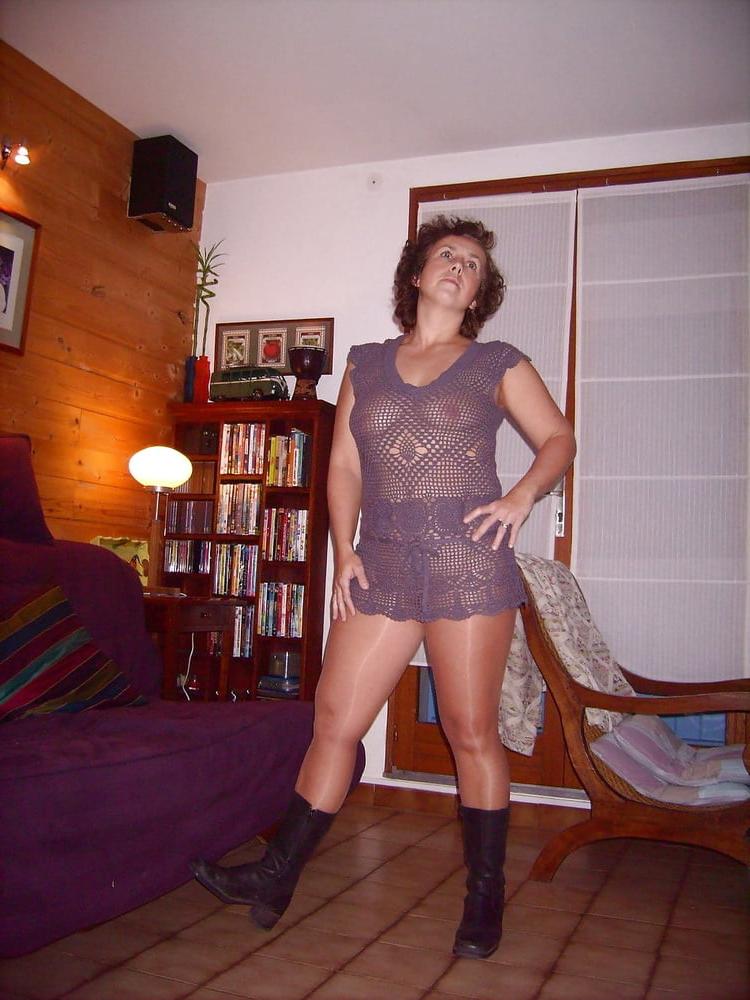 25P Claudine Moreau mom slut
