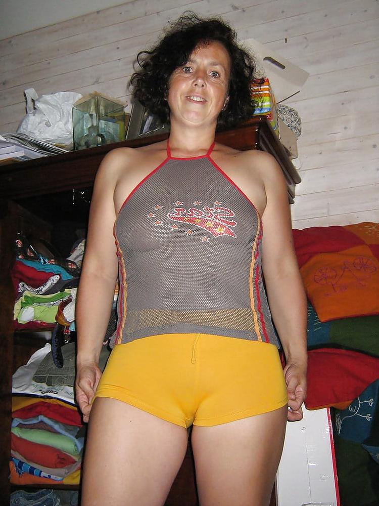 25P Claudine Moreau mom slut