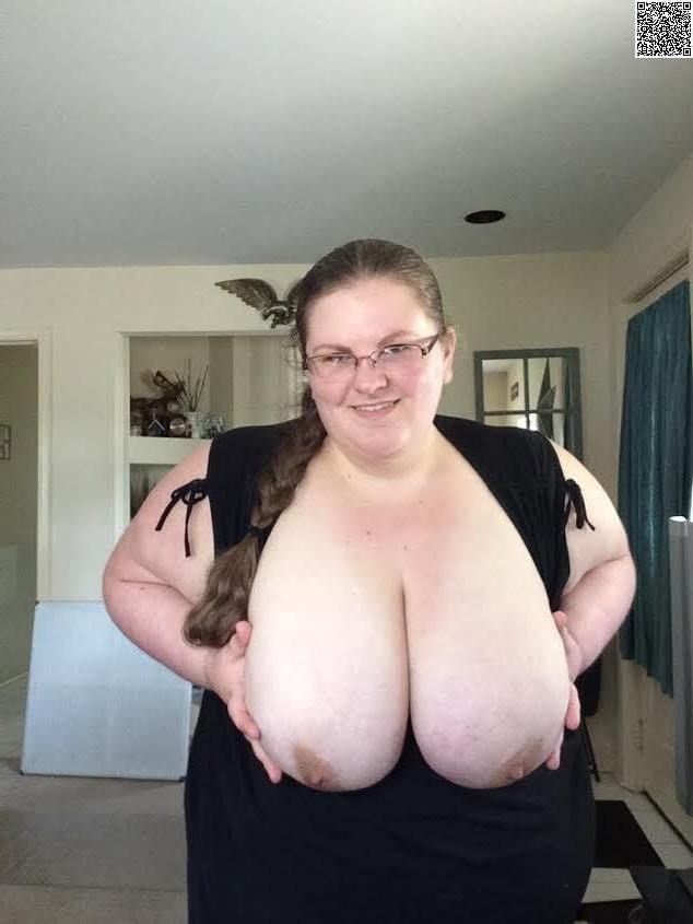 25P Cum On These Fucking Tits