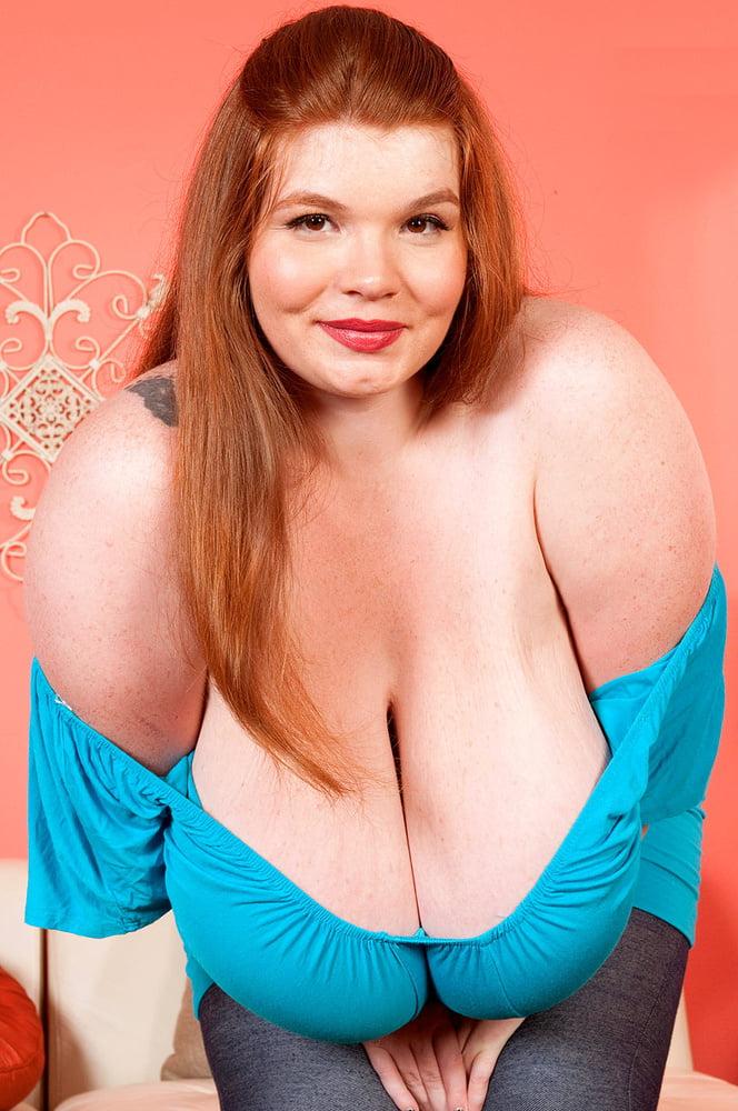 25P Cum On These Fucking Tits