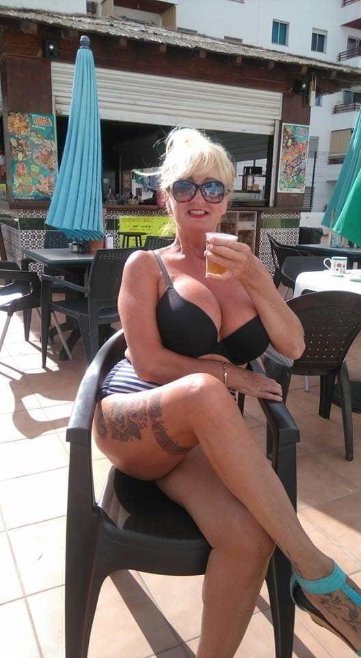 25P Cum On These Fucking Tits