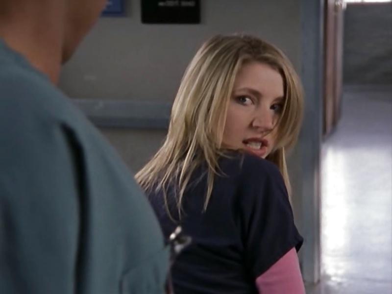 25P Sarah Chalke Ultimate Scrubs Collection