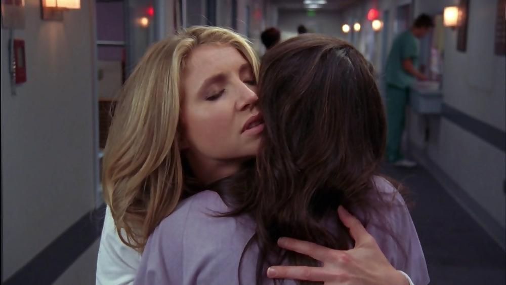 25P Sarah Chalke Ultimate Scrubs Collection