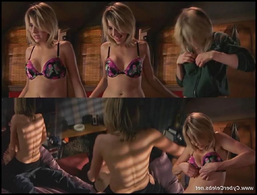 25P Sarah Chalke Ultimate Scrubs Collection
