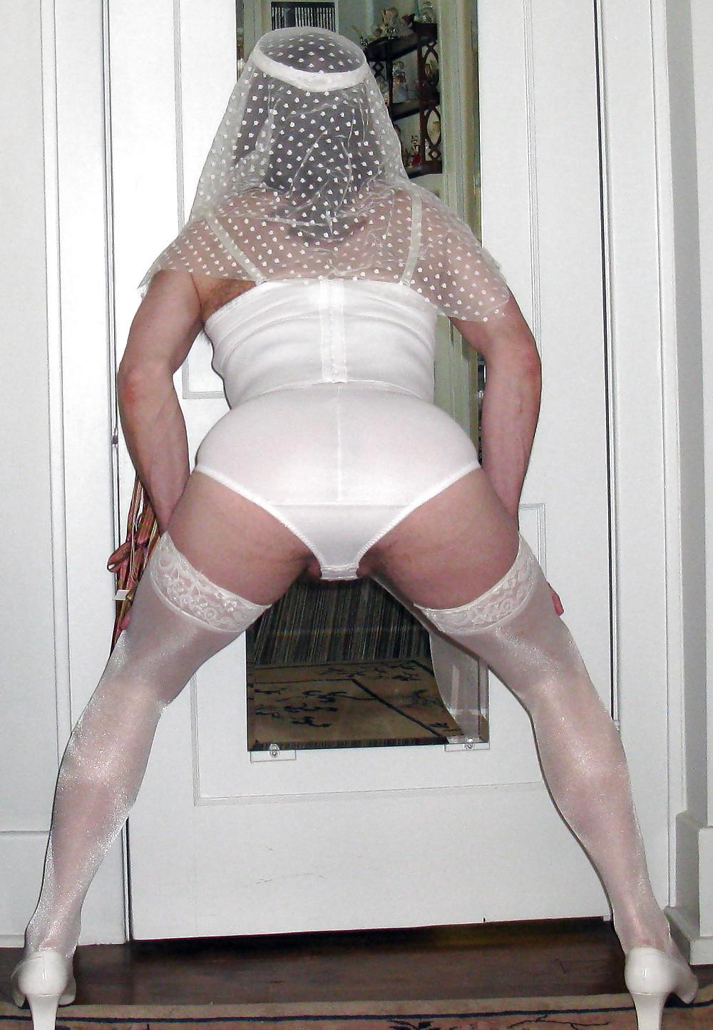 25P Crossdressing - More Ass