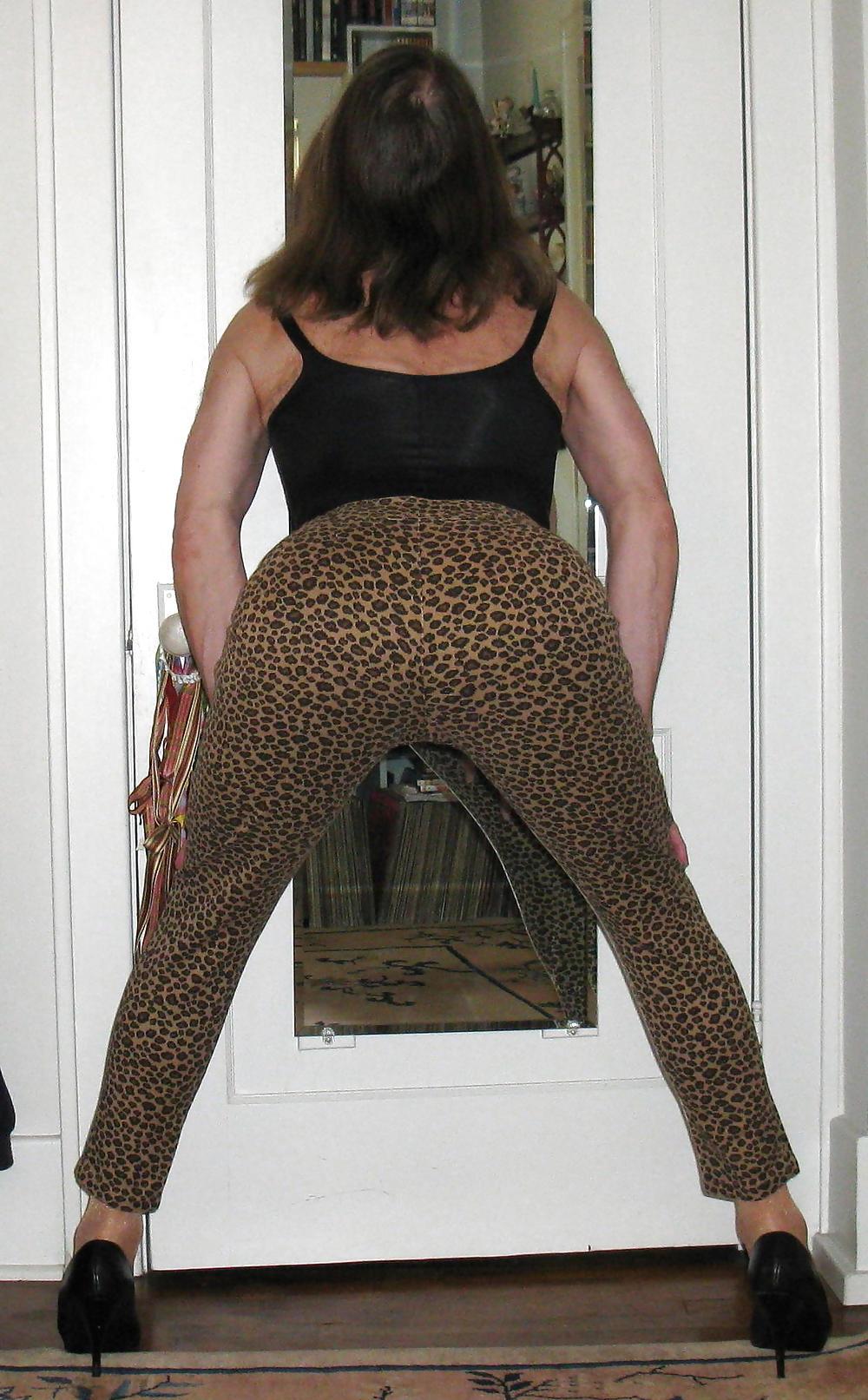 25P Crossdressing - More Ass