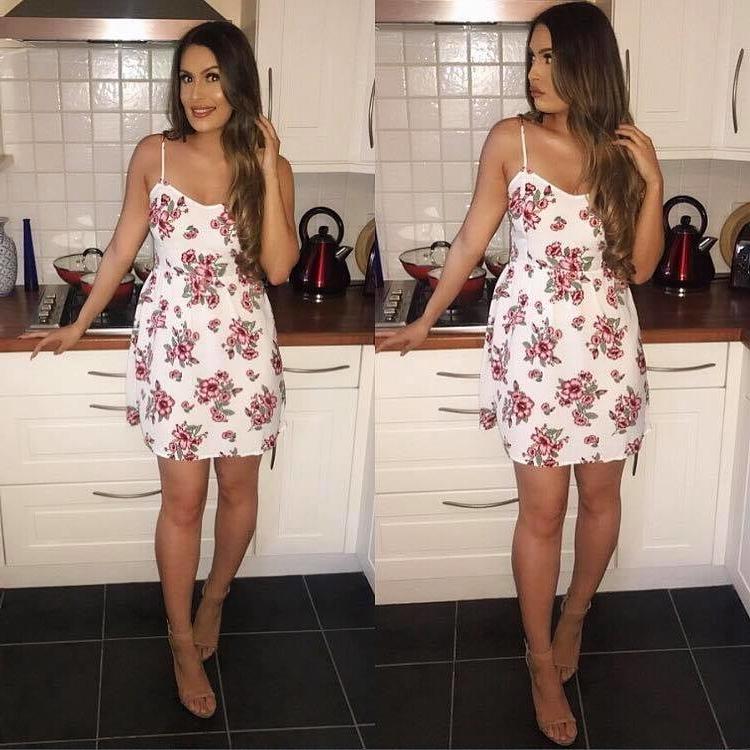 20P Beautiful Brunette Dani for cum and comments