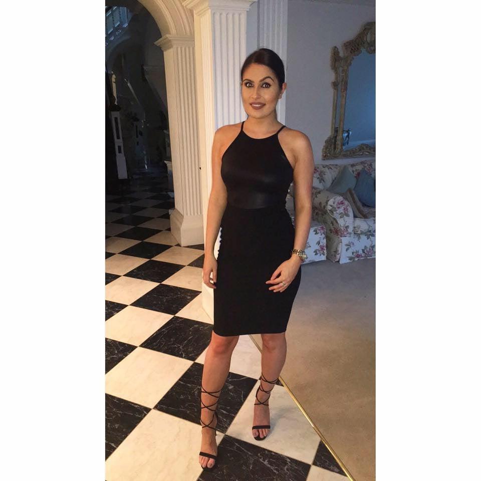 20P Beautiful Brunette Dani for cum and comments