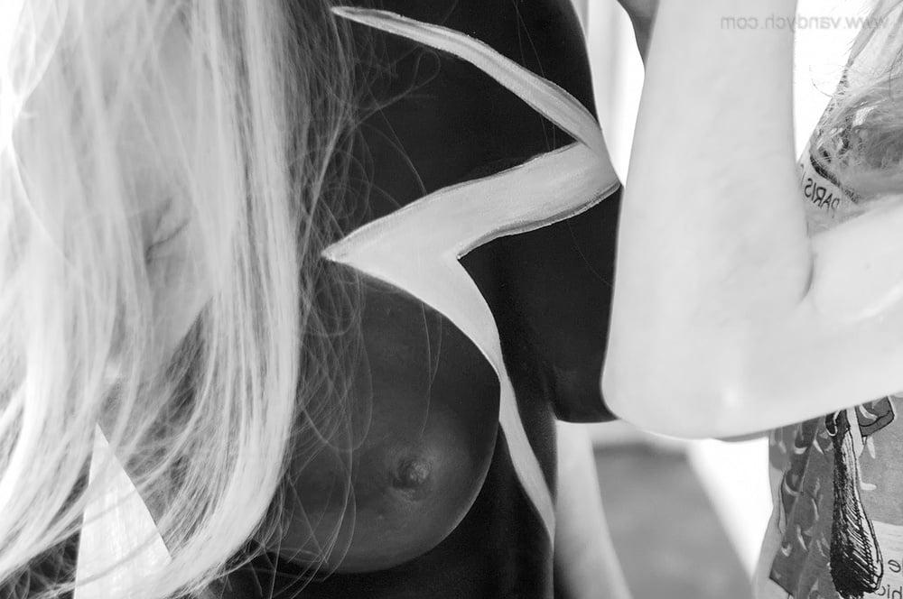 25P DHM - Miss Marvel Backstage