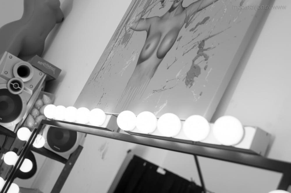 25P DHM - Miss Marvel Backstage