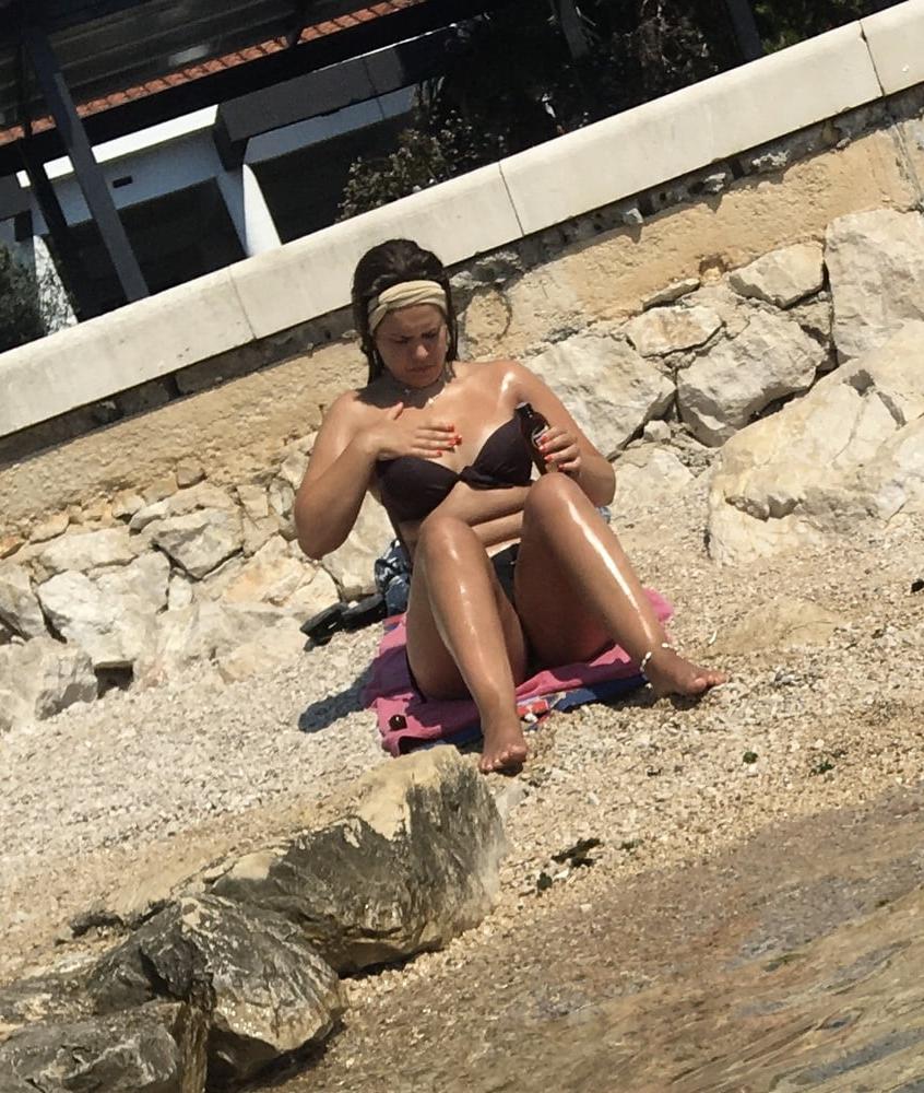22P Spy at the Beach 2020