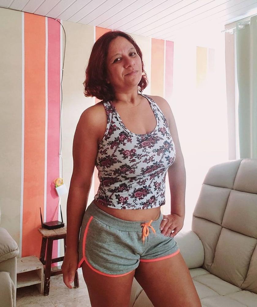 25P Cum target milf