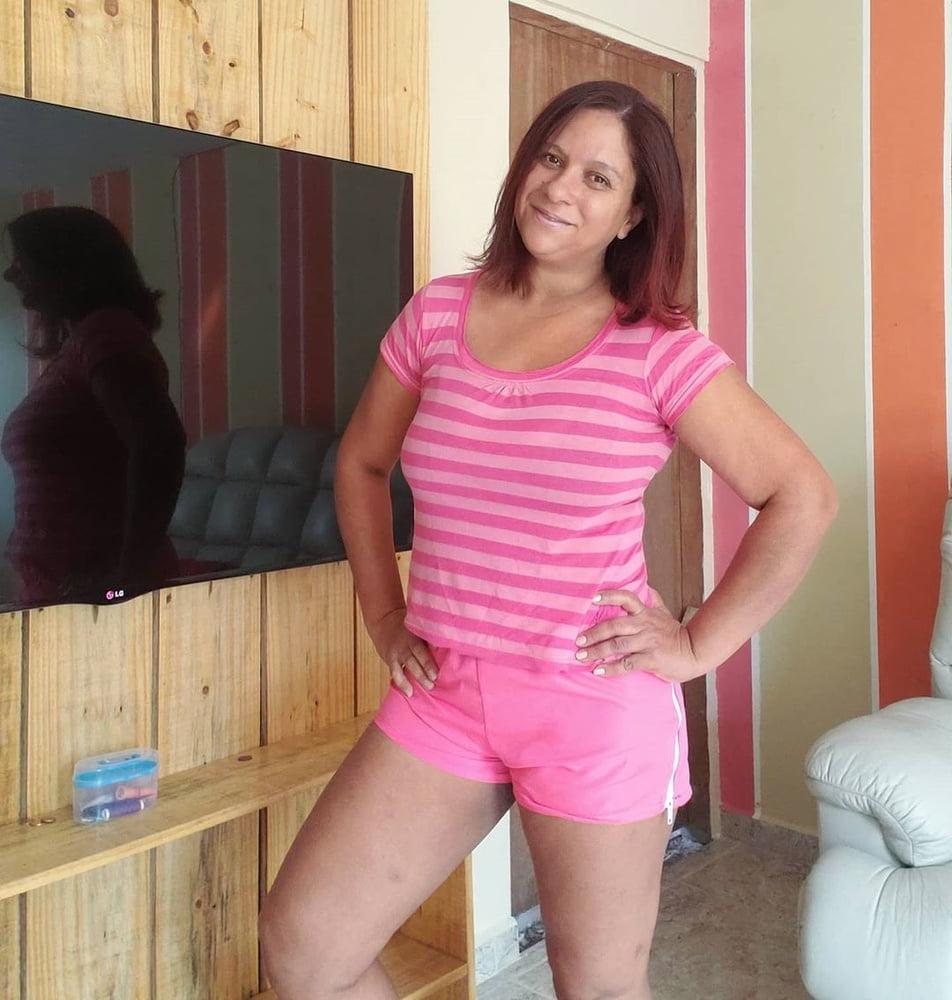 25P Cum target milf