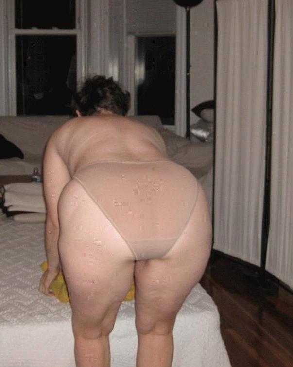 25P Mature panty covered asses 3