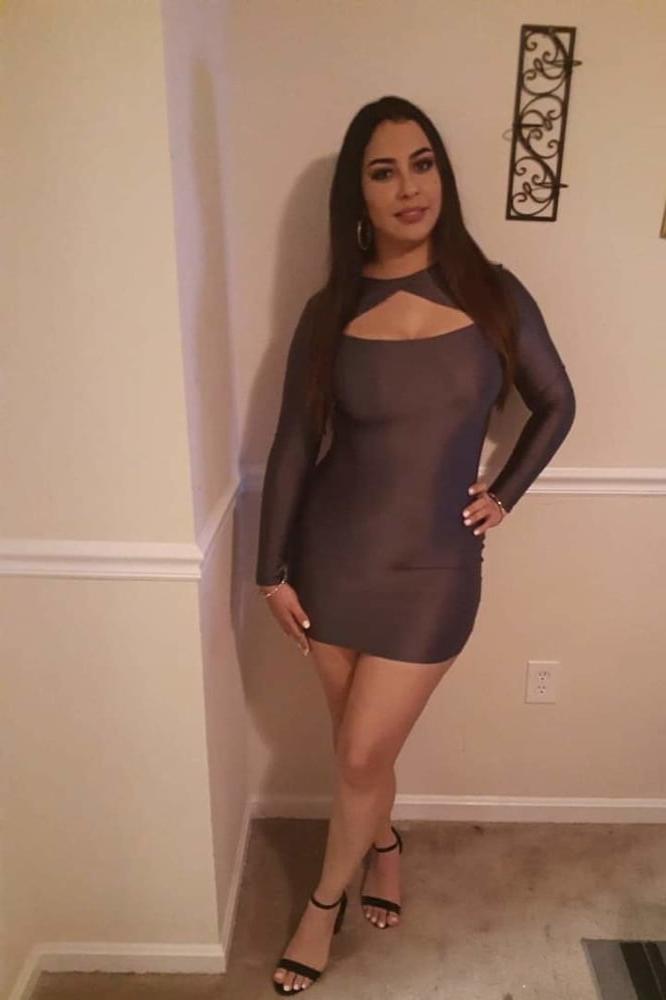 25P Big Booty Girls In Slutty Dresses and Thong Asses