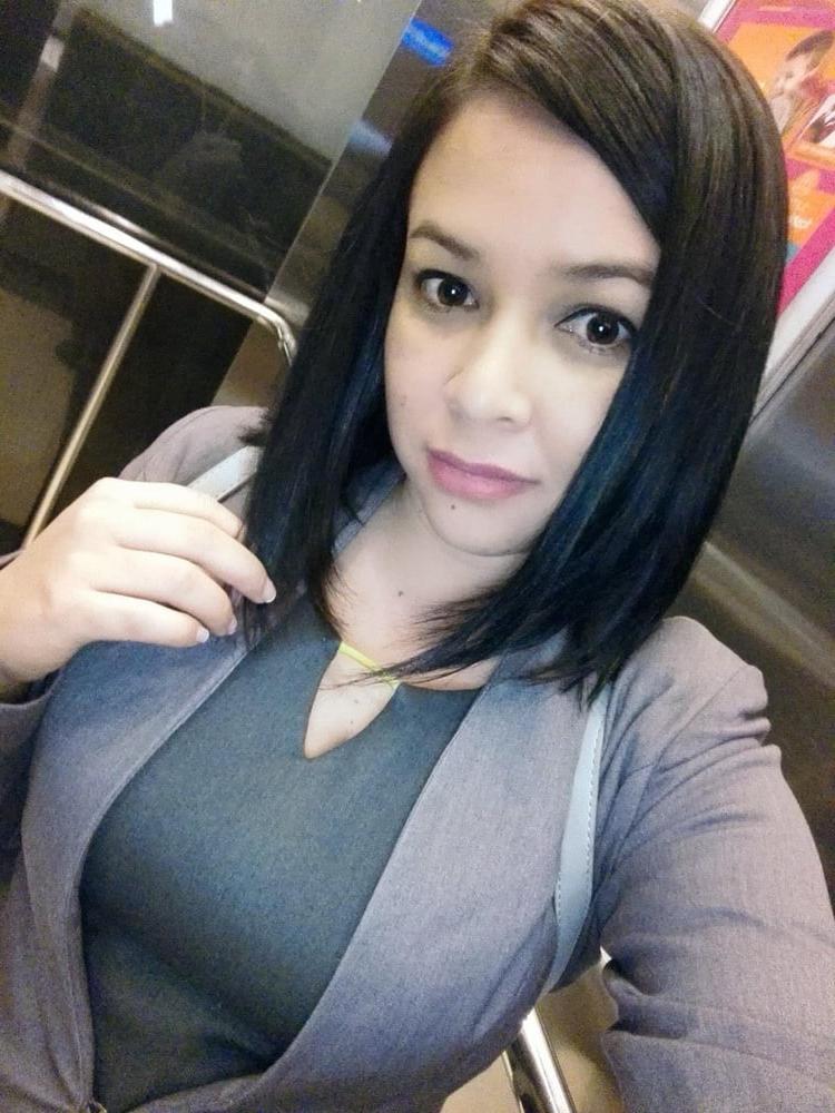 14P De rojo y tetotas